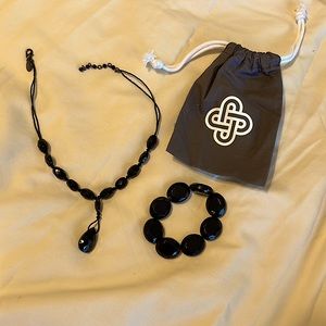 White House | Black Market necklace/bracelet set